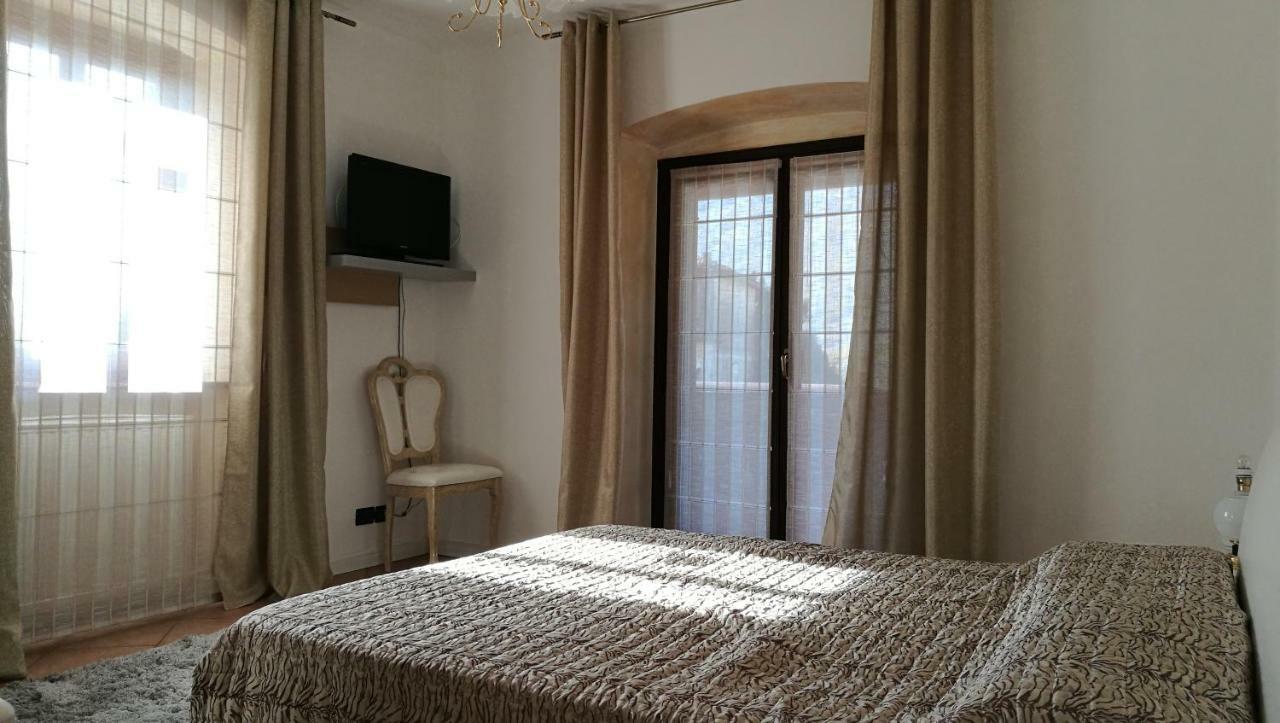 Le Cicogne Bed & Breakfast โรเวเรโต ภายนอก รูปภาพ